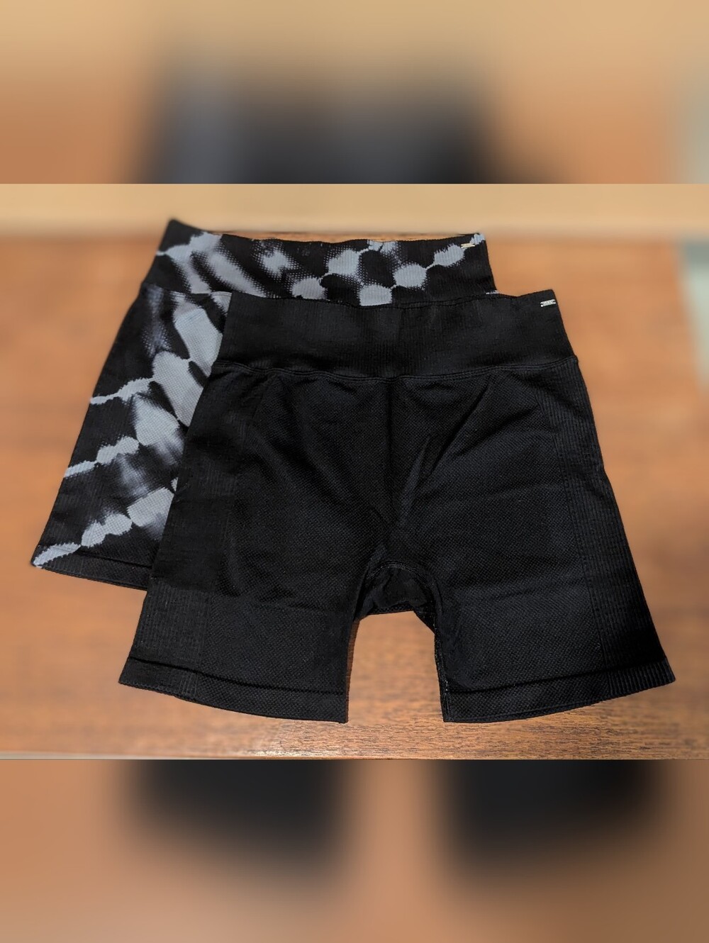 VS Pink! Active 🩷 2pack Bike/Gym Shorts - Black  & Gray Tie-dye